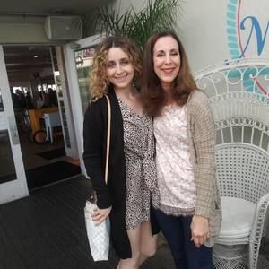 Meet your Posher, Abbi